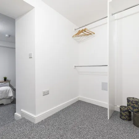 Charming Two Bed - Two Bath Leeds (West Yorkshire)